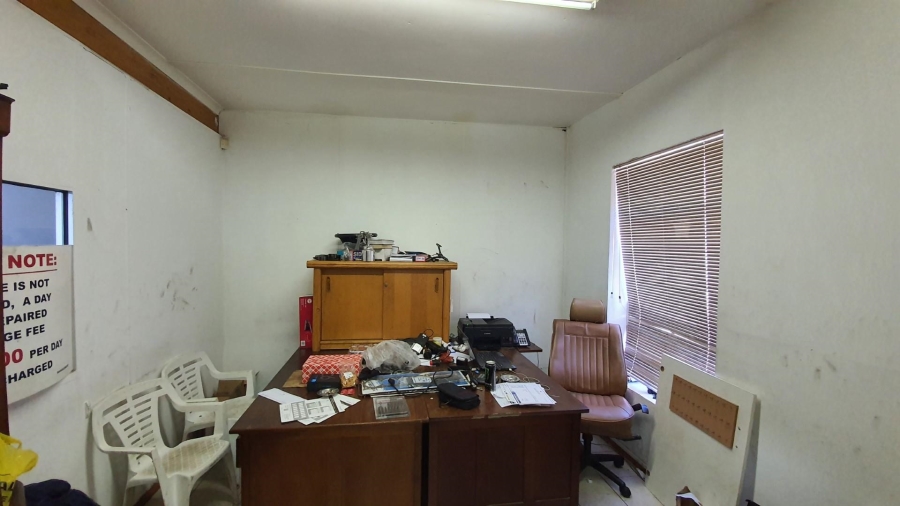 To Let commercial Property for Rent in Parow East Western Cape